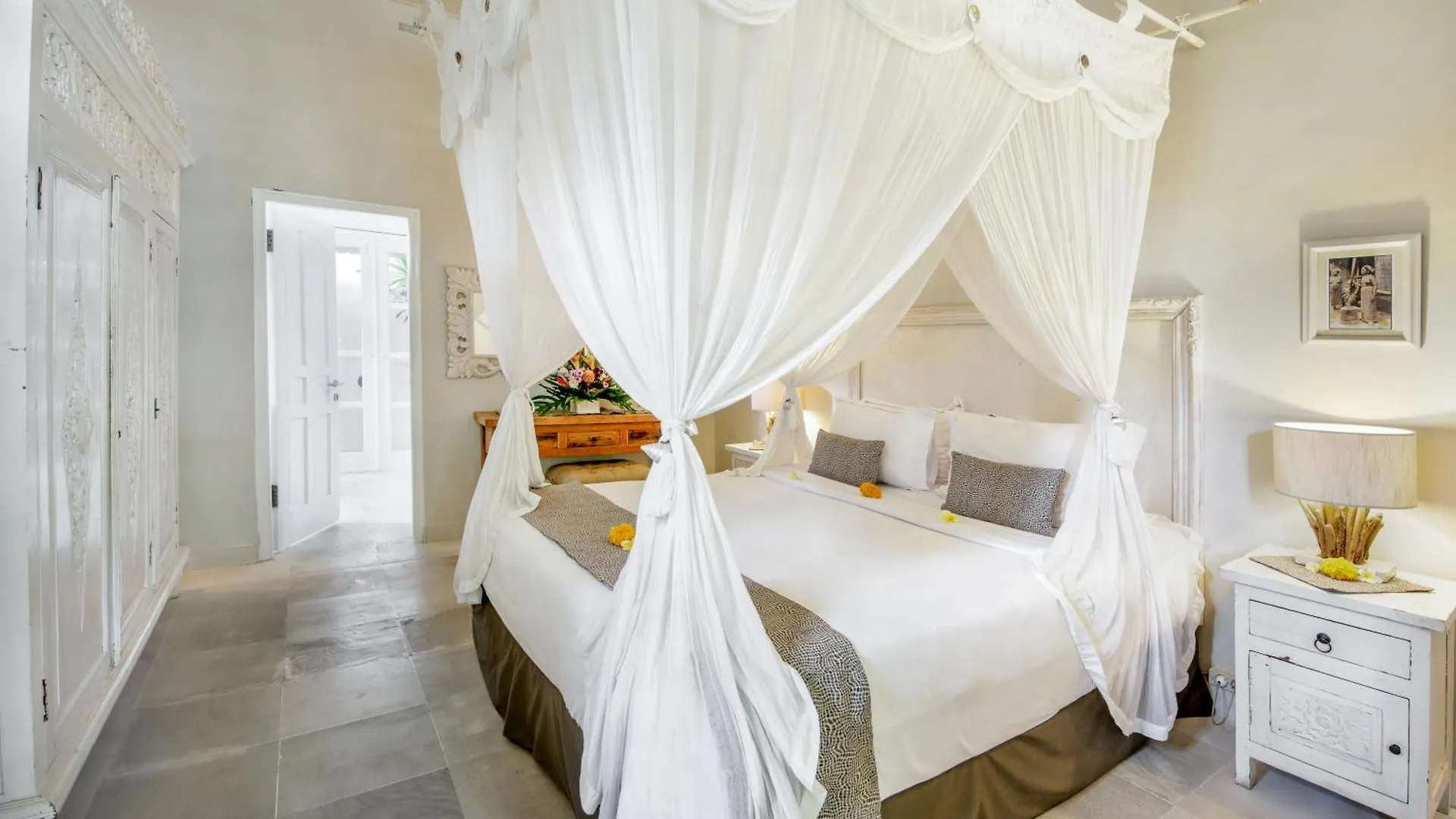 Villa Lodek Deluxe Seminyak  Indonesia