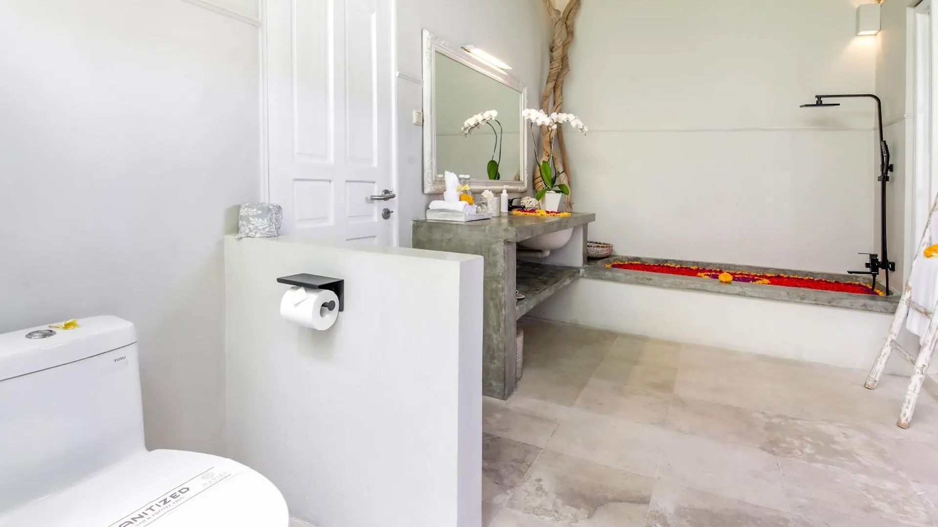 Villa Lodek Deluxe Seminyak  Indonesia